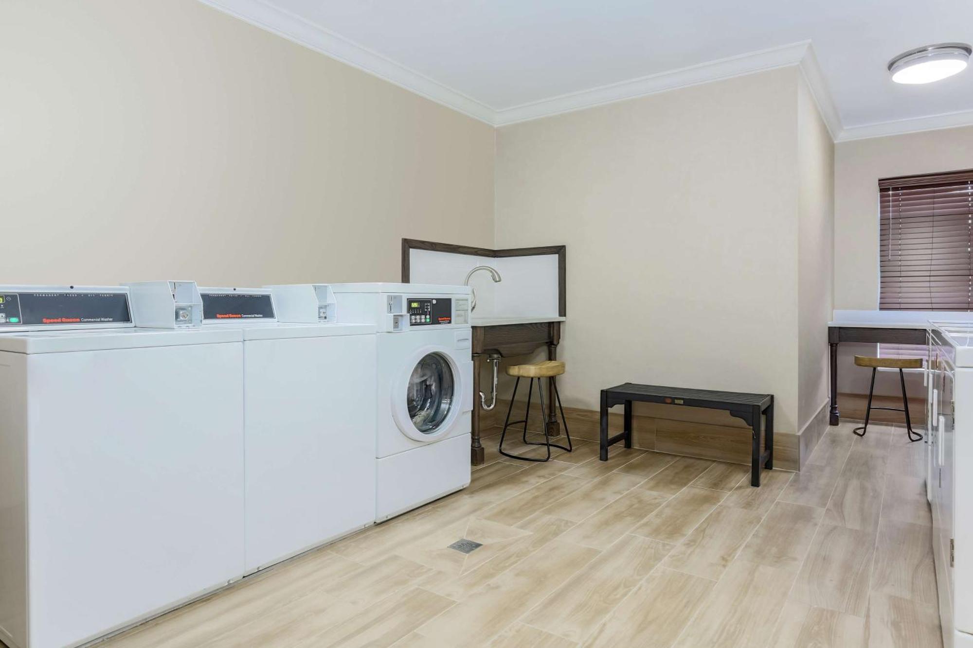 Homewood Suites By Hilton Long Island-Melville Plainview Eksteriør bilde